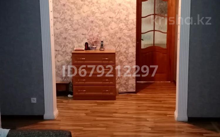 5-бөлмелі пәтер · 96 м² · 4/5 қабат, 12-шағынаудан 215 ж, бағасы: 40 млн ₸ в Шымкенте, Енбекшинский р-н — фото 2