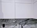 3-бөлмелі пәтер · 65 м² · 2/5 қабат, 4 микрорайон 14 — Удобное расположение: рядом 3 школа, детский сад во дворе. В доме находятся почта, Wildberries, Ozon, кофейня, парикмахерская и выпечка. Сзади дома парк., бағасы: 29 млн ₸ в Аксае — фото 14