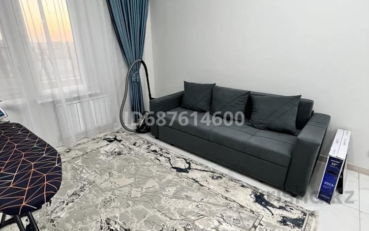 1-комнатная квартира · 49 м² · 2/15 этаж, Райымбека 210 за 300 000 ₸ в Алматы, Алмалинский р-н — фото 18
