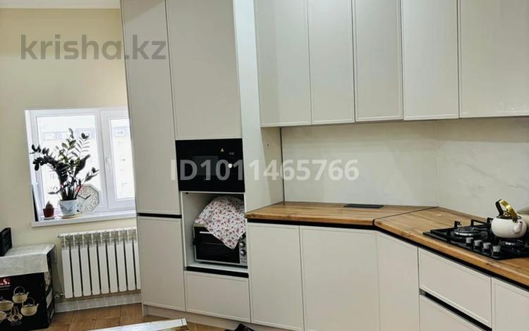 4-бөлмелі пәтер · 150 м² · 8 қабат, 19-й мкр 45/3, бағасы: 30 млн ₸ в Актау — фото 2