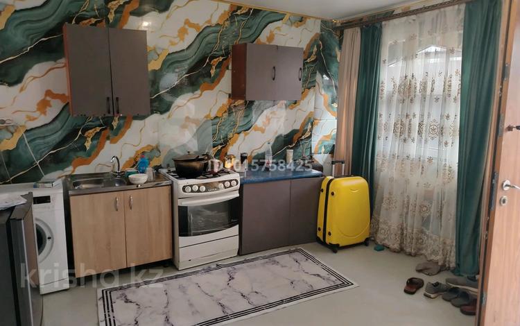 Отдельный дом · 1 комната · 40 м² · 1 сот., Ул Беринга 5 /1 1 — Алтай базар за 150 000 ₸ в Алматы — фото 2