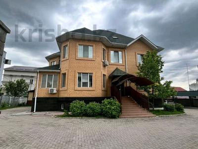 Аренда домов или дач в Алматы: Отдельный дом · 9 комнат · 550 м² · помесячно, мкр Баганашыл, Подгорная — Восточная за 2.5 млн 〒 Отдельный дом · 9 комнат · 550 м² · помесячно, мкр Баганашыл, Подгорная — Восточная за 2.5 млн 〒 в Алматы, Бостандыкский р-н
