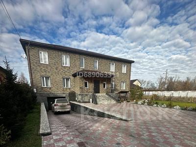 Отдельный дом • 10 комнат • 500 м² • 25 сот., Баян батыра 117 за 95 млн 〒 в Павлодаре