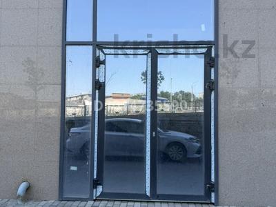 Свободное назначение, офисы, магазины и бутики, общепит, салоны красоты, медцентры и аптеки, образование, развлечения · 110 м² за 55 млн ₸ в Шымкенте, Аль-Фарабийский р-н