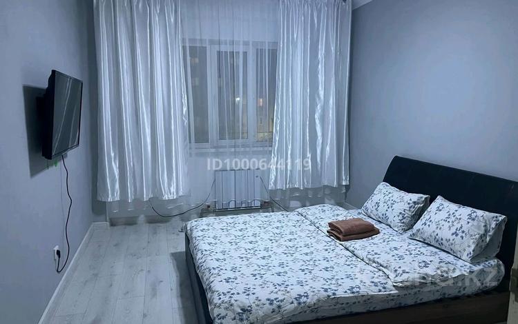 1-бөлмелі пәтер · 40 м² · 2/6 қабат, мкр Нурсая 62 — Дом 5000 мелочей, бағасы: 10 000 〒 в Атырау — фото 2