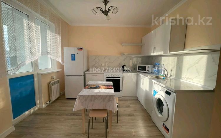 1-комнатная квартира · 40 м² · 10/13 этаж, Е-22 2 — E-51 за 10 000 ₸ в Астане, Есильский р-н — фото 5