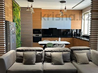 4-комнатная квартира, 120 м², 18 этаж помесячно, Туркестан 20 за 650 000 〒 в Астане, Есильский р-н