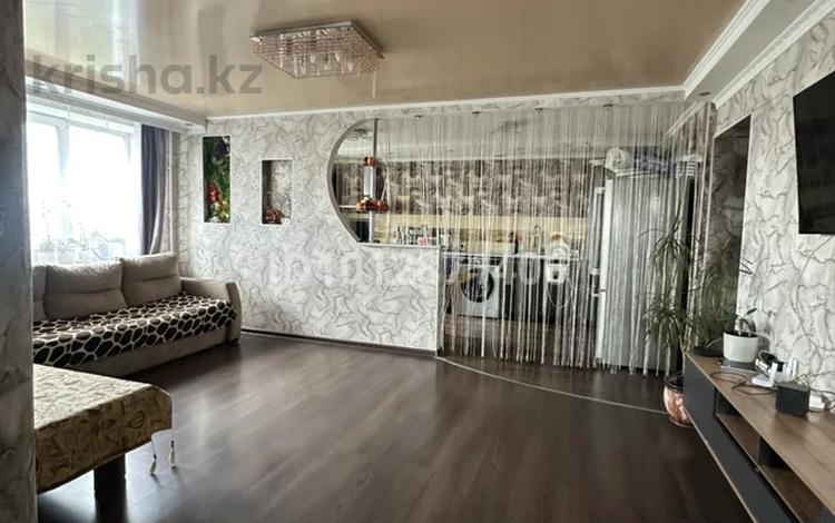 4-комнатная квартира · 98 м² · 8/10 этаж, мкр Новый Город, Нуркен абдирова 25 за 40.5 млн ₸ в Караганде, Казыбек би р-н — фото 2