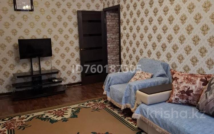 3-бөлмелі пәтер · 60 м² · 3/5 қабат, Кабанбай батыра 9"Б", бағасы: 200 000 ₸ в Шымкенте, Аль-Фарабийский р-н — фото 3