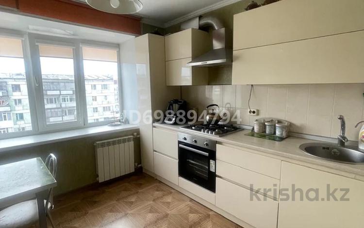 3-бөлмелі пәтер · 86.2 м² · 5/5 қабат, Майлина 57а, бағасы: 40 млн ₸ в Костанае — фото 10