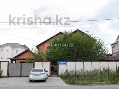 Жер үй мен саяжайлар в Атырауской обл.: Жеке үй · 8 бөлме · 434.2 м² · 10 сот., мкр Жети Казына, Ожкенова 5, бағасы: 205 млн 〒 Жеке үй · 8 бөлме · 434.2 м² · 10 сот., мкр Жети Казына, Ожкенова 5, бағасы: 205 млн 〒 в Атырау