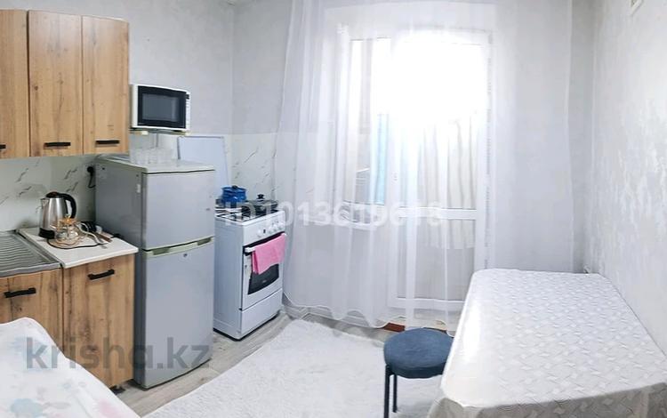 2-бөлмелі пәтер · 45 м², Женис бульвар 30 — Чапаева 9, садик, рынок, магазин, озера, бағасы: 15 000 ₸ в Приозёрске — фото 7
