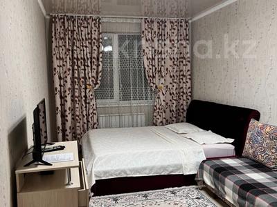 Аренда квартир посуточно в Алматы: 1-комнатная квартира · 38 м² · 9/14 этаж, мкр Акбулак, 1-я улица 83 за 13 000 〒 1-комнатная квартира · 38 м² · 9/14 этаж, мкр Акбулак, 1-я улица 83 за 13 000 〒 в Алматы, Алатауский р-н