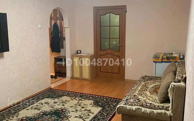 2-бөлмелі пәтер · 43.6 м² · 2/5 қабат, Есенберлина 45, бағасы: 15.5 млн ₸ в Жезказгане — фото 2