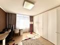 4-комнатная квартира · 138.1 м² · 9/21 этаж, Кабанбай батыра 43В за 107 млн ₸ в Астане, Есильский р-н — фото 8