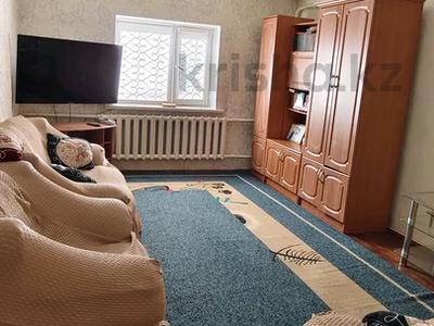 Отдельный дом · 3 комнаты · 90 м² · 9 сот., Каблиса жырау 96 — Центр за 32 млн 〒 в Талдыкоргане