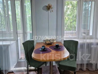 1-бөлмелі пәтер · 33 м² · 3/12 қабат, Казахстан 72 — Кабанбай батыра, бағасы: 2 000 〒 в Усть-Каменогорске