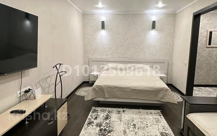 1-комнатная квартира · 33 м² · 3/5 этаж, 40 квартал за 15 000 ₸ в Семее — фото 3
