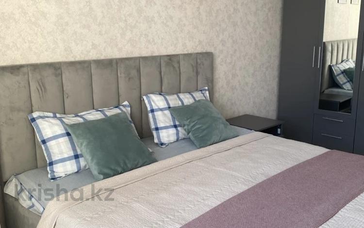 2-комнатная квартира · 55 м² · 10/12 этаж, мкр Калкаман-1 5/9 — проспект Райымбек - Ашимова , 7 Городская больница, Ташкентский тракт за 18 000 ₸ в Алматы, Наурызбайский р-н — фото 16