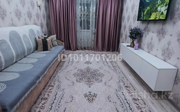 3-бөлмелі пәтер · 65 м² · 2/5 қабат, Телецентр, Гидро, Сатпаева, пр Жамбыла 4 — Телецент , Сатпаева, Гидро, пр Жамбыла, бағасы: 16 000 ₸ в Таразе — фото 2