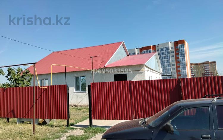 Отдельный дом · 4 комнаты · 110 м² · 10 сот., мкр. Зачаганск пгт, Ақан сері 43 — Ориентировочно находится возле ресторан Альбина + за 50 млн ₸ в Уральске — фото 8