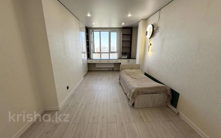 3-бөлмелі пәтер · 67 м² · 16/19 қабат, Жургенова, бағасы: 37 млн ₸ в Астане, Сарайшык р-н — фото 11