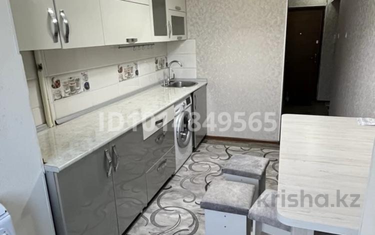 3-бөлмелі пәтер · 53.6 м², 17-шағынаудан 2А, бағасы: 25 млн ₸ в Шымкенте, Аль-Фарабийский р-н — фото 2