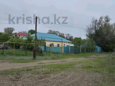 Жеке үй · 6 бөлме · 186 м² · 9 жүзд., Надежда 38, бағасы: 15.5 млн ₸ в Актобе