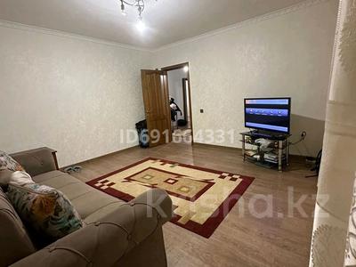 3-бөлмелі пәтер, 64 м², 5/10 қабат, мкр Юго-Восток, Затаевича 83, бағасы: 24.8 млн 〒 в Караганде, Казыбек би р-н