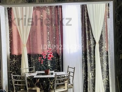 2-комнатная квартира · 60 м² · 5/5 этаж, Желтоксан 4 за 15 000 ₸ в Шымкенте, Абайский р-н