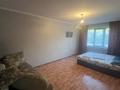 1-комнатная квартира · 50 м² · 2/5 этаж, Бульвар Гагарина 22 за 10 000 ₸ в Усть-Каменогорске, Ульбинский