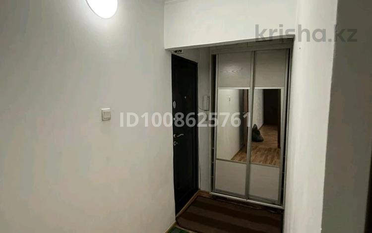 2-комнатная квартира · 45 м² · 1/4 этаж, мкр №3 43 за 240 000 ₸ в Алматы, Ауэзовский р-н — фото 2