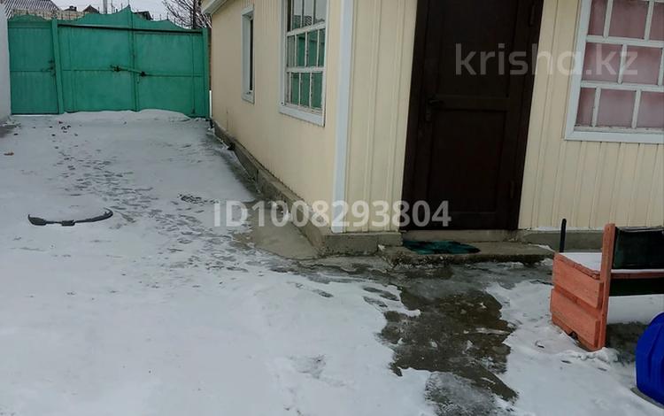 Отдельный дом · 2 комнаты · 45 м² · 6 сот., Посёлок Восточный 15 Линия, район магазина Камбар. 34 за 11 млн 〒 в Семее — фото 2