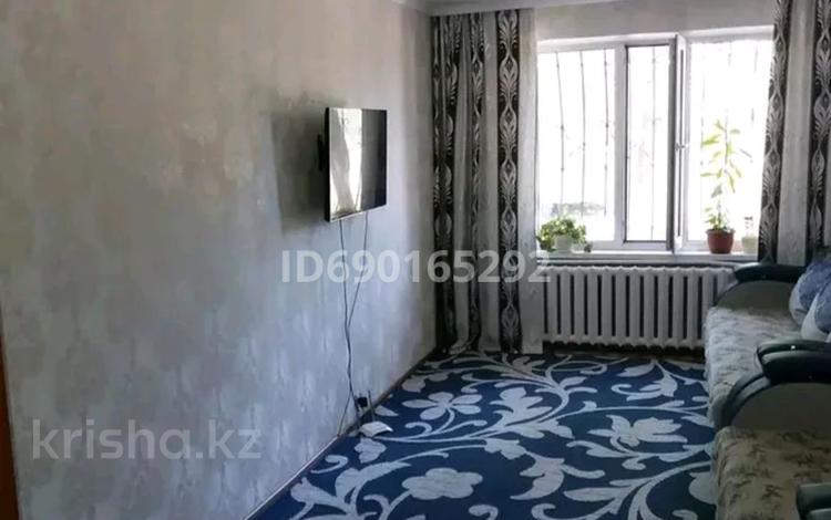 3-бөлмелі пәтер · 68 м² · 1/5 қабат, Юность 63 — Рядом поликлиника,дет.сад. Стомотология, бағасы: 26 млн ₸ в Семее — фото 2