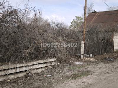 Дача · 2 комнаты · 20 м² · 6 сот., Коммунальник 111 — Саяжай 1 магазин за 3.5 млн 〒 в Актобе, жилой массив Заречный-1