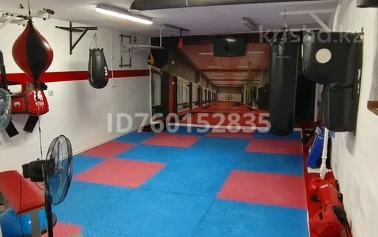 Свободное назначение, фитнес и спорт, развлечения · 85 м² за 50 000 〒 в Усть-Каменогорске, Ульбинский — фото 2