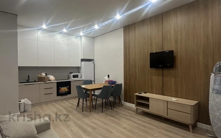 2-комнатная квартира · 43 м² · 10/17 этаж, Туран 83/1 за 300 000 ₸ в Астане, Есильский р-н — фото 2