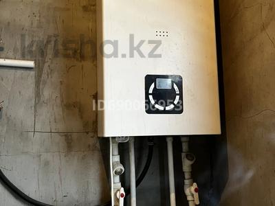 Продажа домов и дачи в Актюбинской обл.: Отдельный дом · 4 комнаты · 120 м² · 11.48 сот., Украинка 99 за 20 млн 〒 Отдельный дом · 4 комнаты · 120 м² · 11.48 сот., Украинка 99 за 20 млн 〒 в Актобе, жилой массив Жилянка