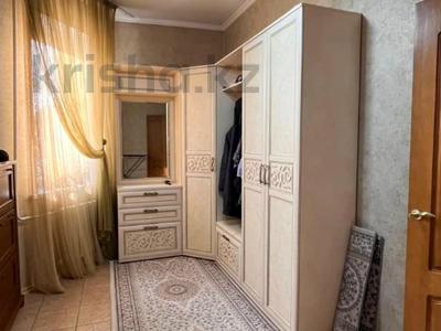 Жеке үй · 7 бөлме · 360 м² · 10 сот., Устаздар 17, бағасы: 100 млн 〒 в Талдыкоргане