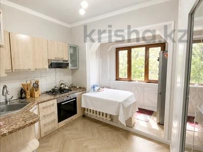 2-бөлмелі пәтер · 55 м² · 5/5 қабат, Ақсай-3 ш/а., бағасы: 35.4 млн ₸ в Алматы, Ауэзовский р-н
