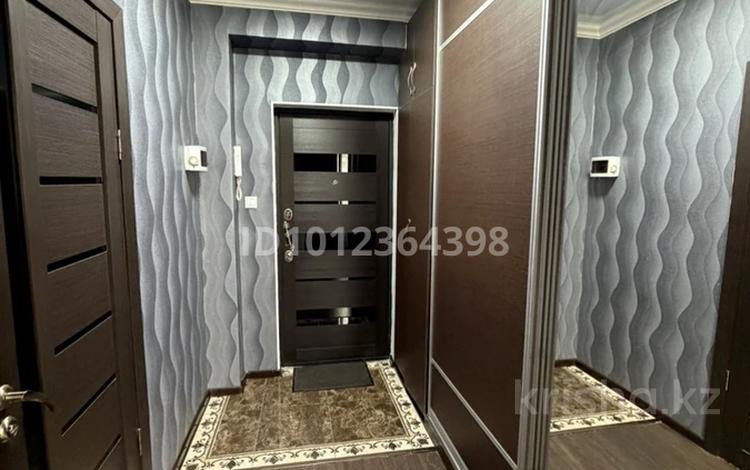 2-бөлмелі пәтер · 38.3 м² · 7/9 қабат, мкр Аксай-1 11/9, бағасы: 29.5 млн ₸ в Алматы, Ауэзовский р-н — фото 5