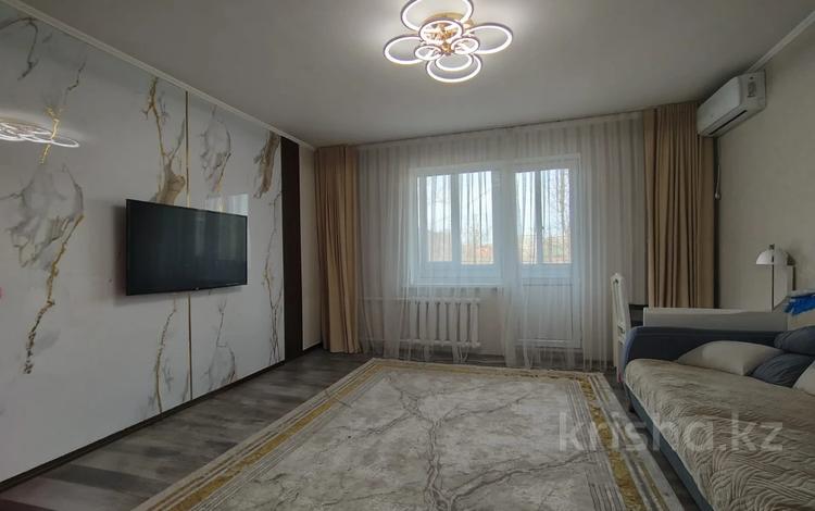 4-бөлмелі пәтер · 77.7 м² · 4/5 қабат, 15-й микрорайон 27б — Океан, бағасы: 32.9 млн ₸ в Семее — фото 10