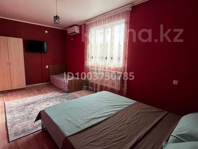 Отдельный дом · 1 комната · 100 м², Сейфуллина 7 — Иса магазин тарлан 6 квартал за 100 000 〒 в Шу