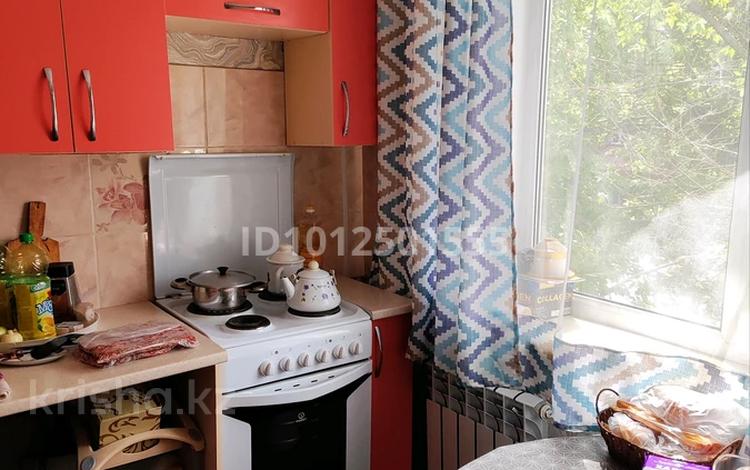 2-комнатная квартира · 43 м² · 2/5 этаж, Бауржан Момышулы 33 за 9 млн ₸ в Экибастузе — фото 2
