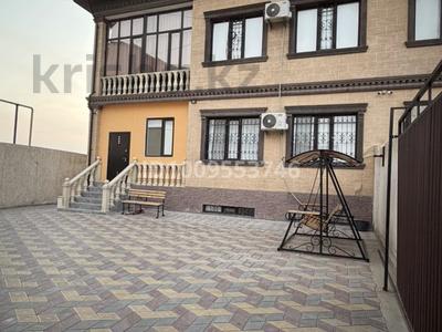 Часть дома · 8 комнат · 350 м² · 3 сот., 24-й мкр 84 за 105 млн 〒 в Актау