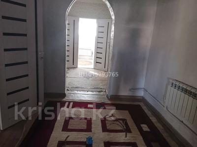 Отдельный дом · 3 комнаты · 80 м² · 6 сот., С. Жаушықұм — С. Жаушықұм Жаушықұм көшесі 5/1 за 4.5 млн ₸ в Шардара