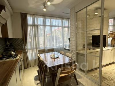 3-бөлмелі пәтер · 67 м² · 2/5 қабат, мкр Думан-2 11, бағасы: 56 млн ₸ в Алматы, Медеуский р-н