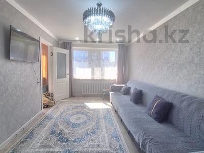 4-бөлмелі пәтер · 60 м² · 1/5 қабат, Майкудук, 16й микрорайон, бағасы: 16.5 млн ₸ в Караганде, Алихана Бокейханова р-н