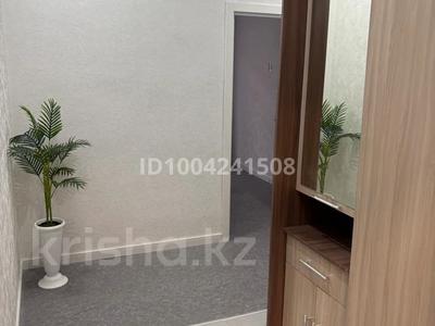 Пәтерлер в Карагандинской обл.: 2-бөлмелі пәтер · 51 м² · 2/6 қабат, мкр Юго-Восток, Муканова 41/25, бағасы: 250 000 〒 2-бөлмелі пәтер · 51 м² · 2/6 қабат, мкр Юго-Восток, Муканова 41/25, бағасы: 250 000 〒 в Караганде, Казыбек би р-н