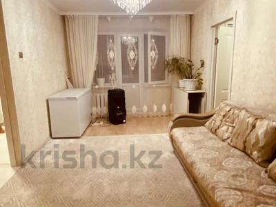 2-комнатная квартира · 44 м² · 4/5 этаж, Майкудук, 12й микрорайон за 11 млн ₸ в Караганде, Алихана Бокейханова р-н